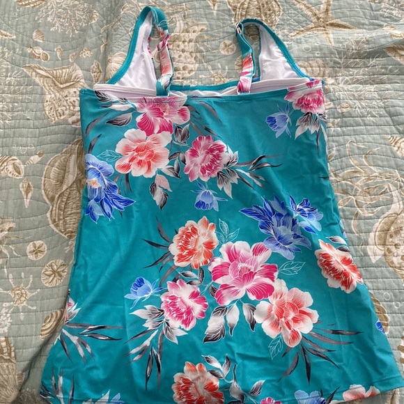 Hapari Swim Get Now For Summer Hapari Tankini Top Poshmark